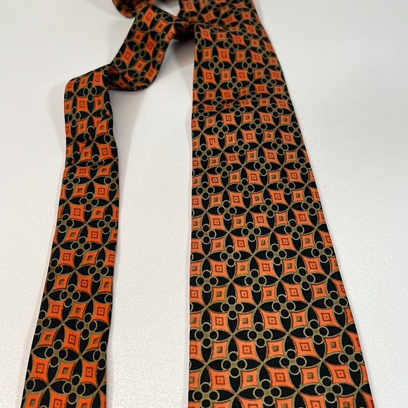 FR TRIPLER & CO NEW YORK 100% Silk Handmade Vintage Orange Square Pattern Tie - Picture 9 of 9